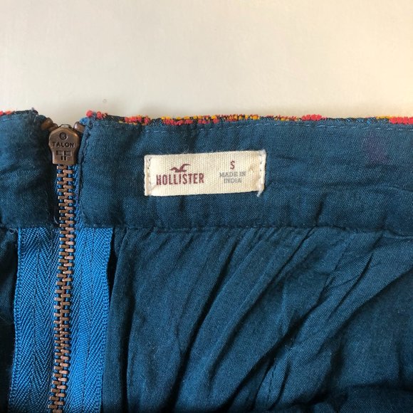 Hollister Red Orange/Teal Embroidered Mini Skirt - Picture 4 of 4